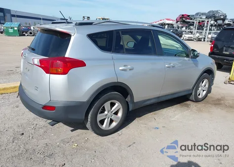 2014 Toyota Rav4 Xle z USA, uszkodzony, nr VIN JTMRFREVXEJ008218